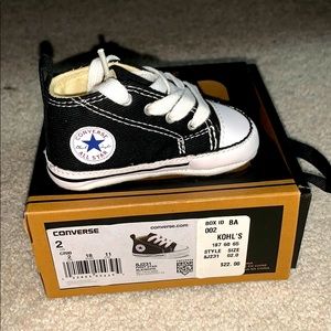 NWB converse newborn size 2 shoes
